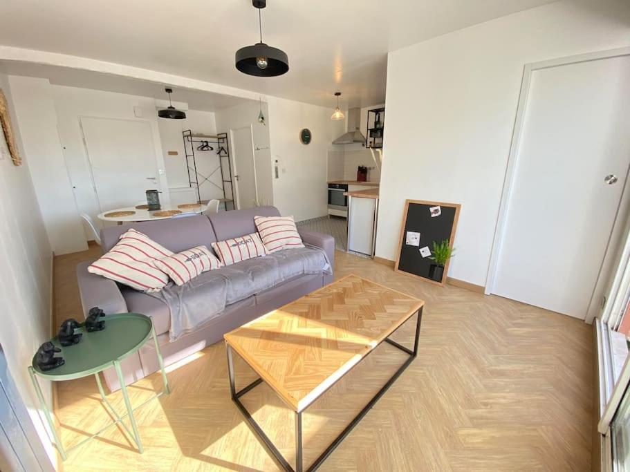Plein Charme Aux Minimes Terrasse Calme + Parking Apartment Ла Рошел Екстериор снимка