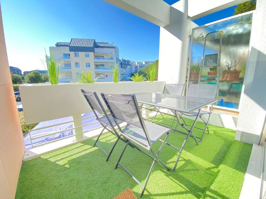 Plein Charme Aux Minimes Terrasse Calme + Parking Apartment Ла Рошел Екстериор снимка