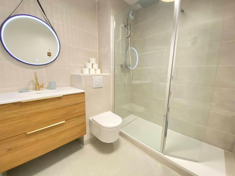Plein Charme Aux Minimes Terrasse Calme + Parking Apartment Ла Рошел Екстериор снимка